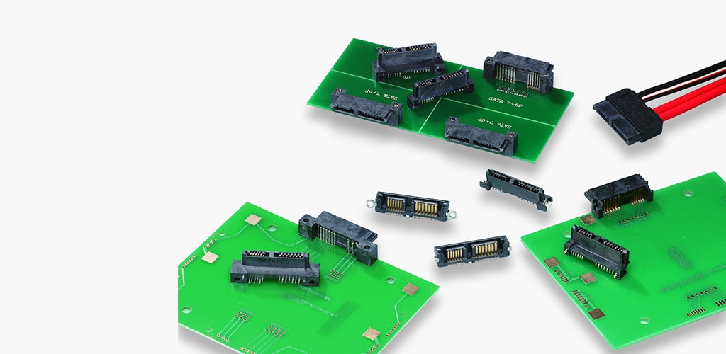 SATA アセンブリおよびコネクタ